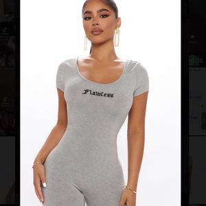 Fashion nova jumpsuit